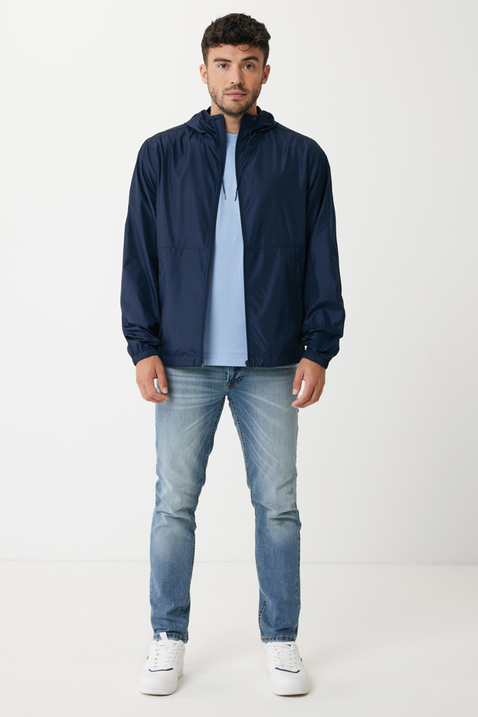 Chaqueta ligera IQONIQ Logan de poliéster reciclado