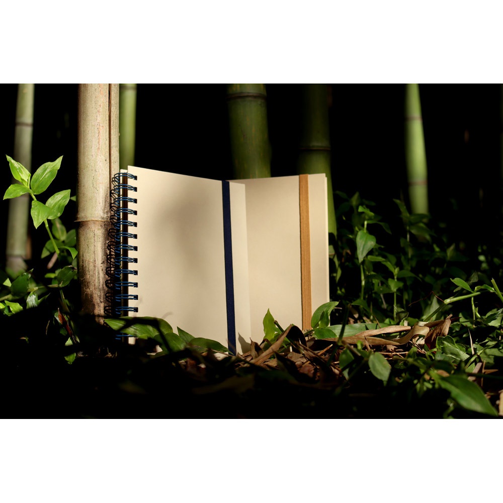 PROUST. A5 notebook with rings, hard cover, made of sugar cane paper (80% sugar cane) with plain pages