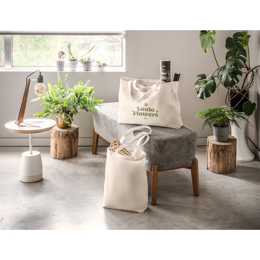 GIRONA. Cotton (50%), recycled cotton (30%) and polyester (20% rPET) bag (220 g/ m²)