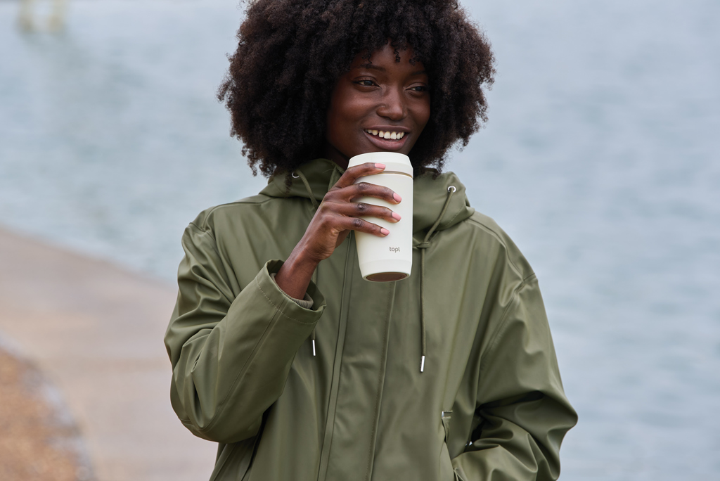 Vaso de plástico reciclado Topl To Go con tapa patentada 360
