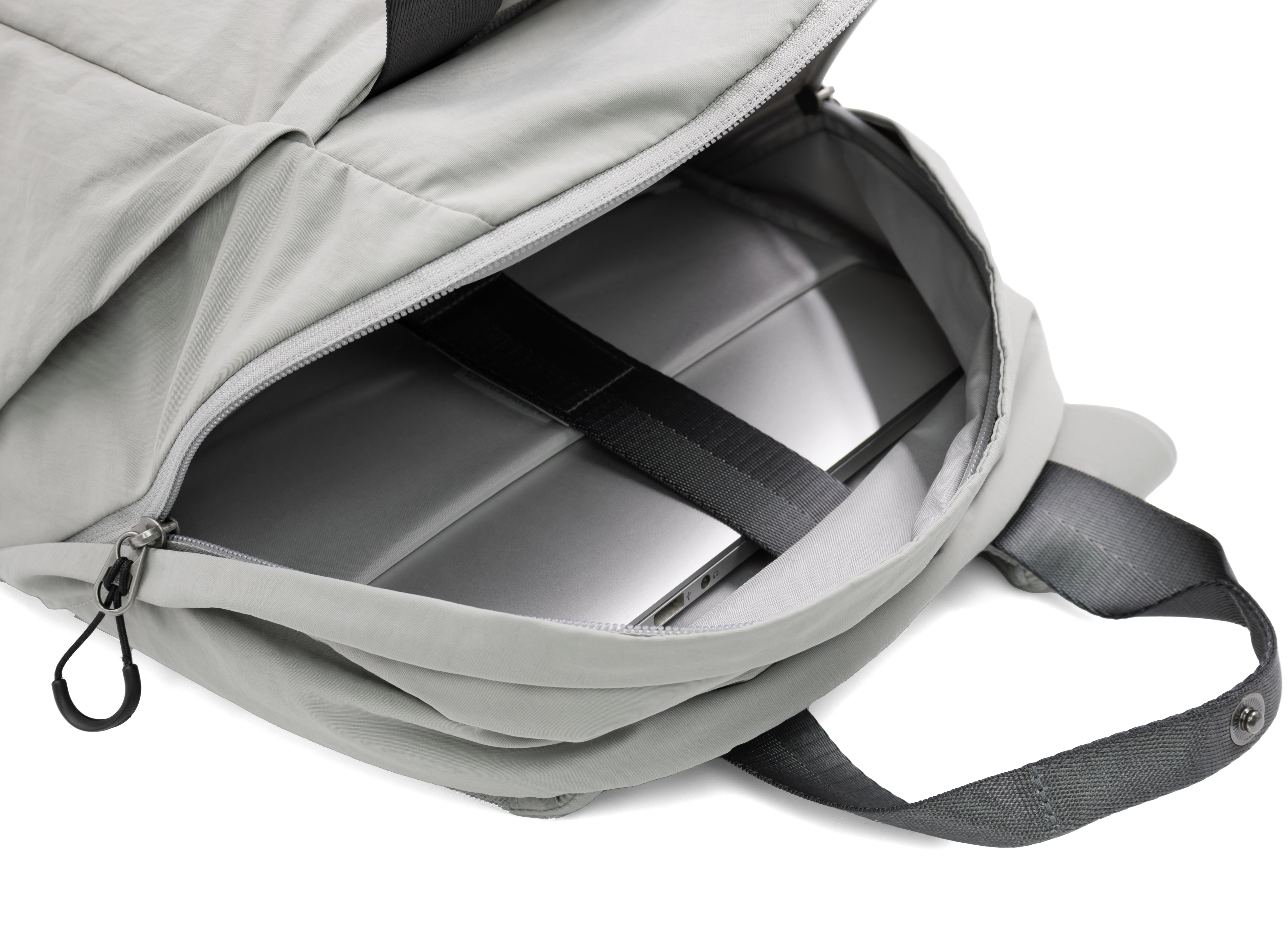 BrandCharger Pulse backpack