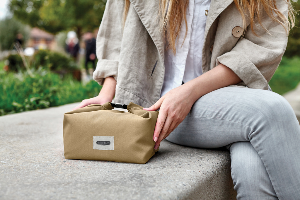 Nevera térmica para almuerzo Black+Blum de 6,7 L