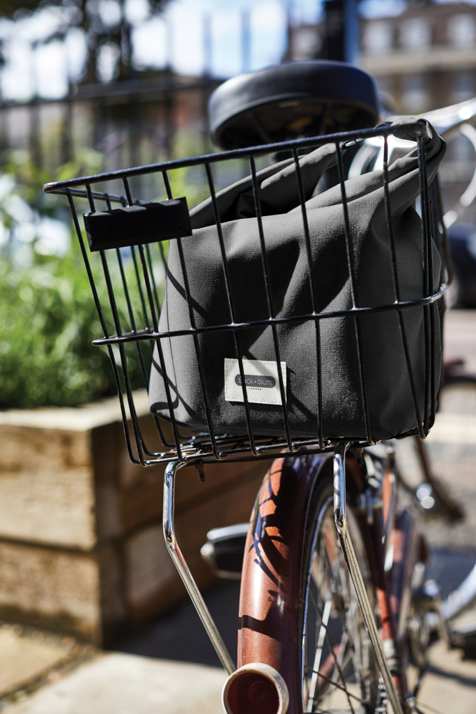 Nevera térmica para almuerzo Black+Blum de 6,7 L