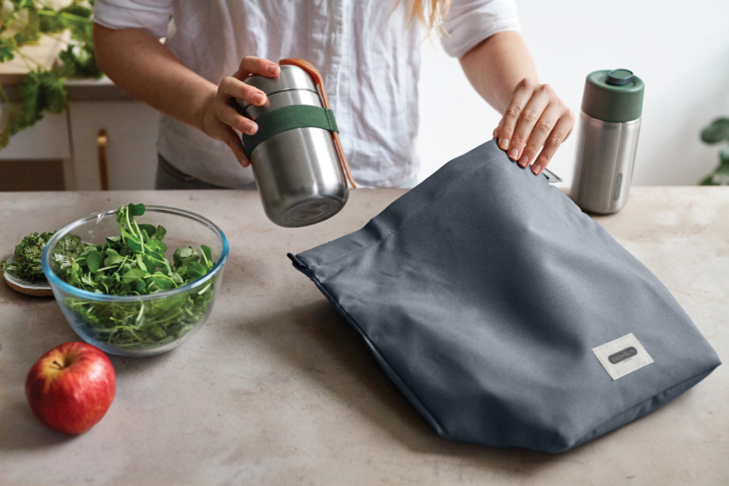 Nevera térmica para almuerzo Black+Blum de 6,7 L