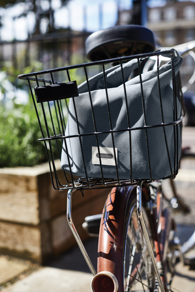 Nevera térmica para almuerzo Black+Blum de 6,7 L