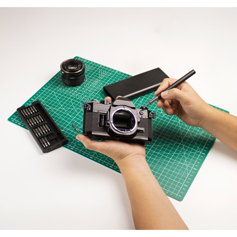 ATOM. Juego de destornilladores con diferentes puntas magnéticas de acero al carbono