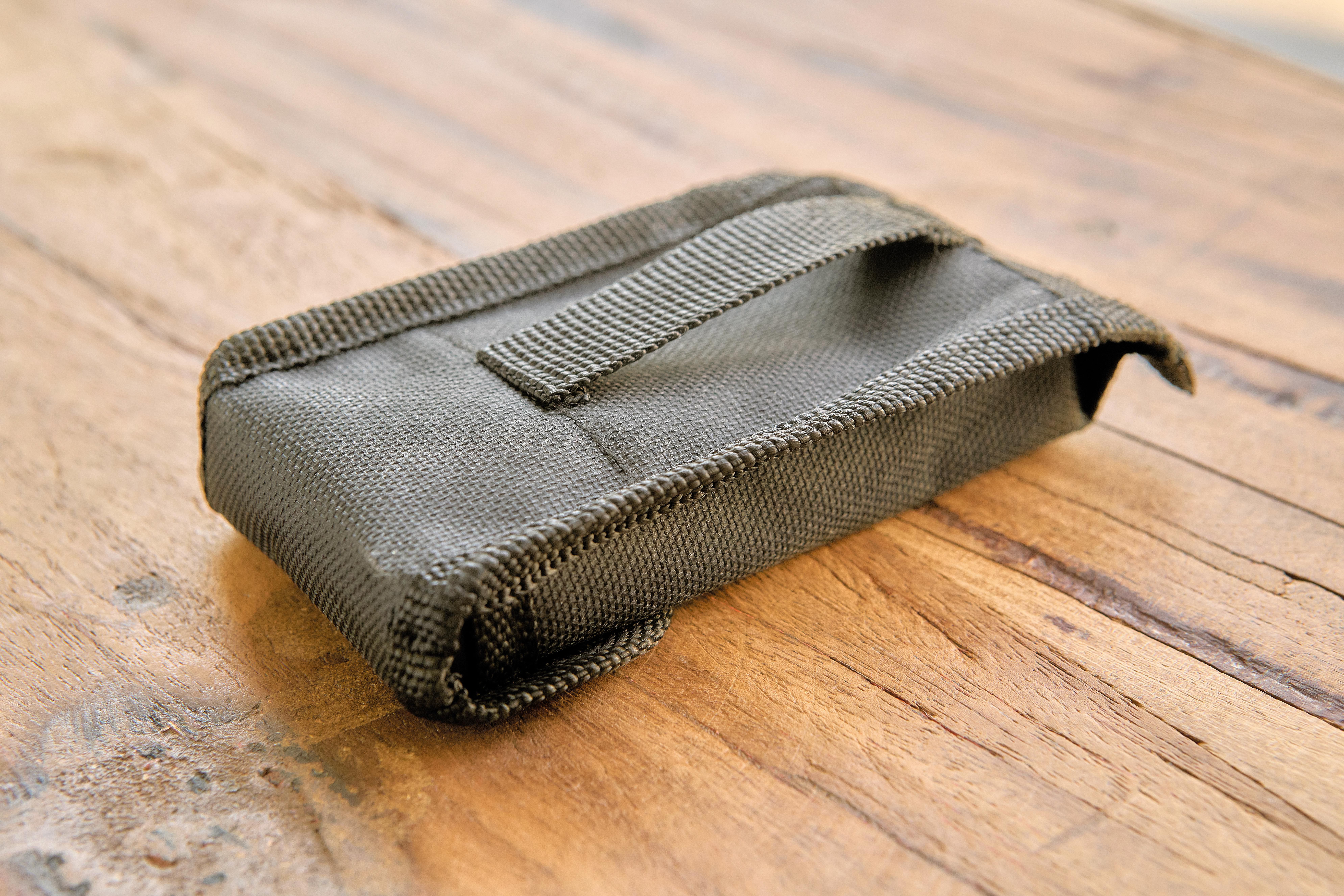 Alicates multiusos de aluminio negro Ariane