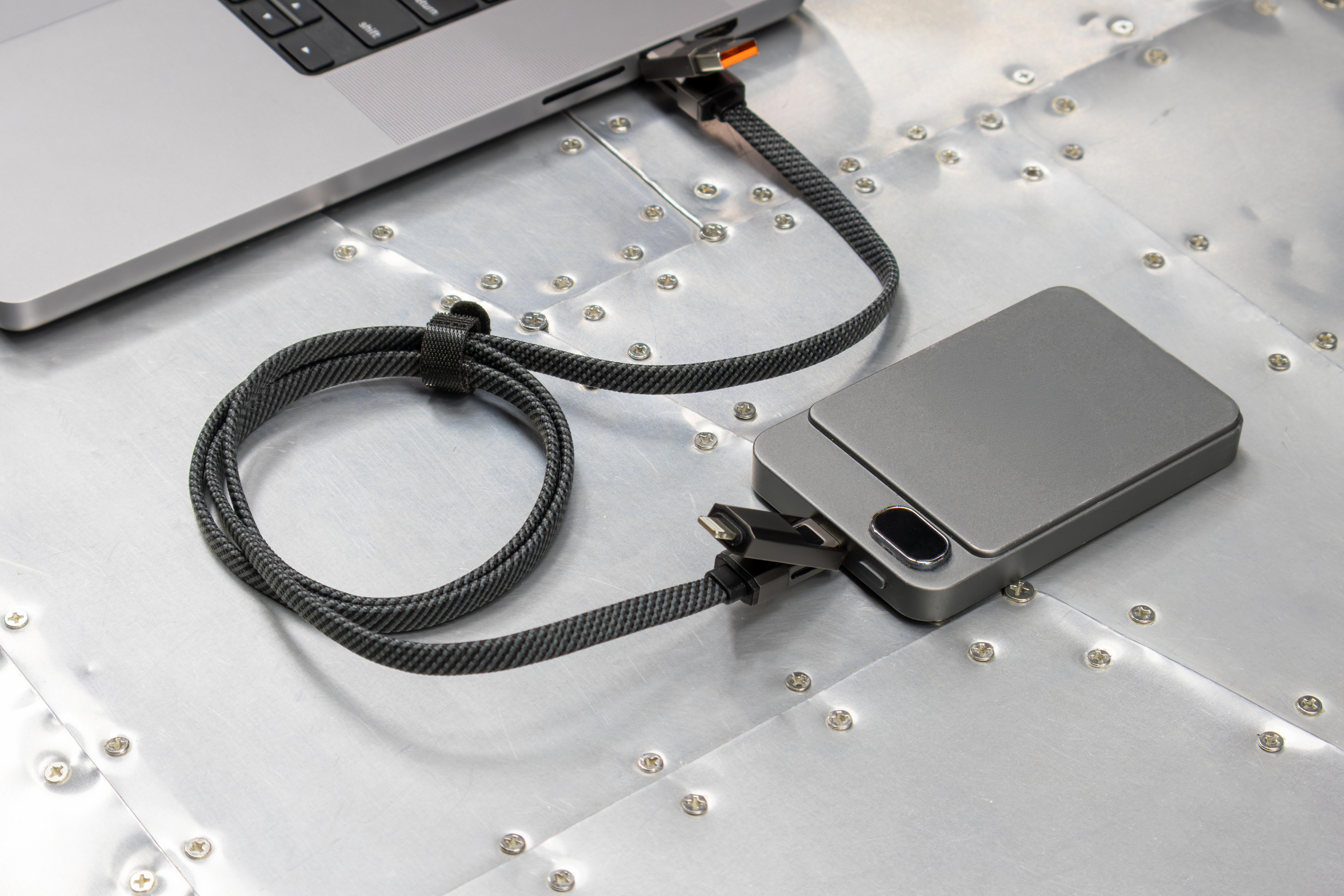 Cable de carga y transferencia BrandCharger Thor Eco