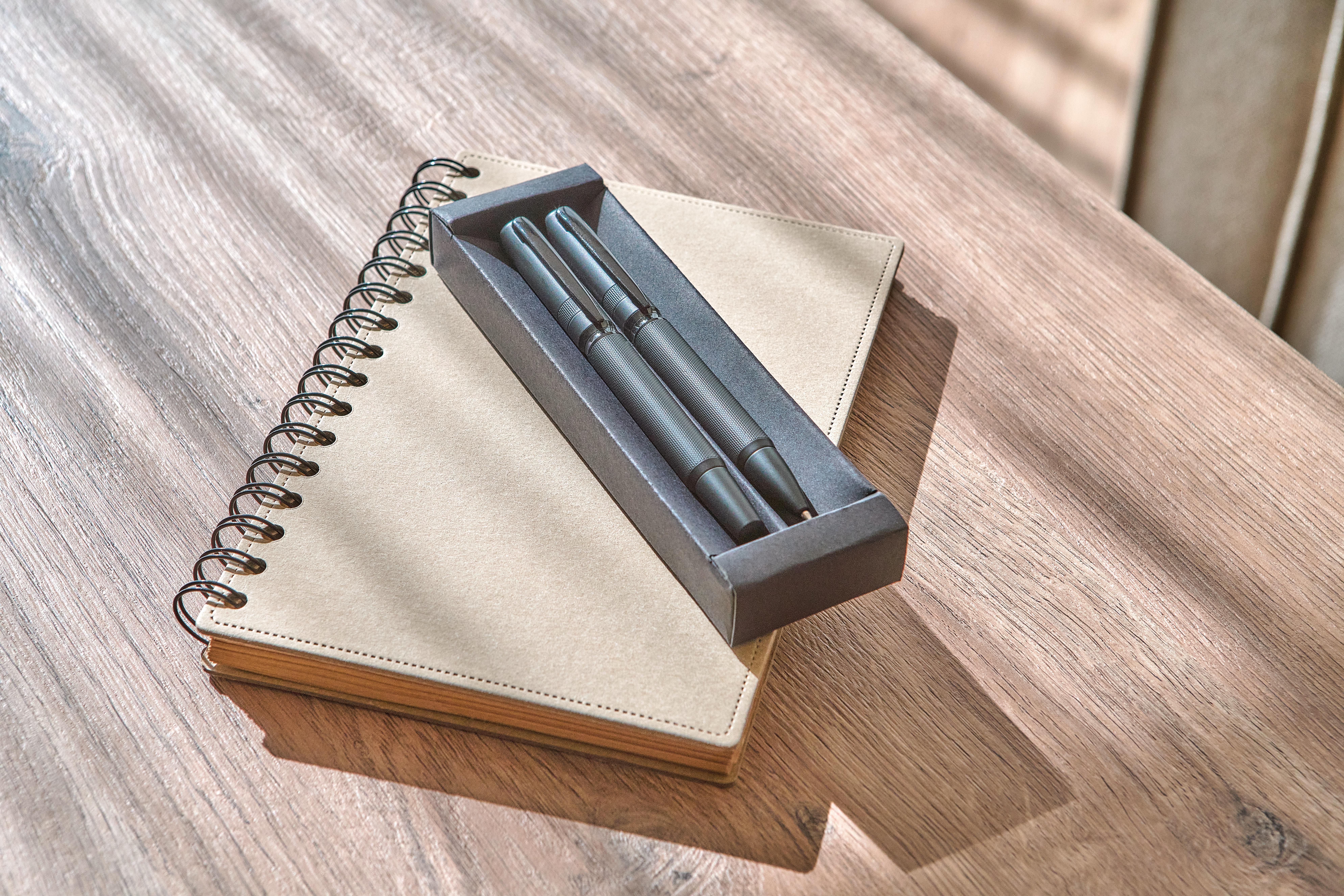 Set de escritura de metal y latón ecológico Adel