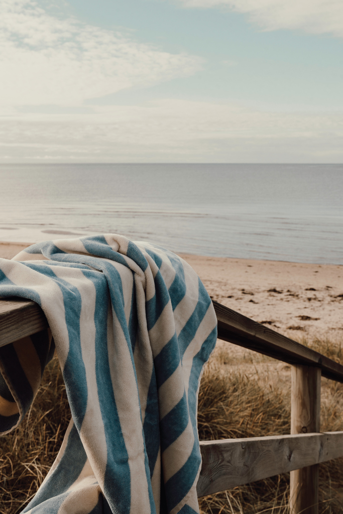 VINGA Lagoa GRS beach towel