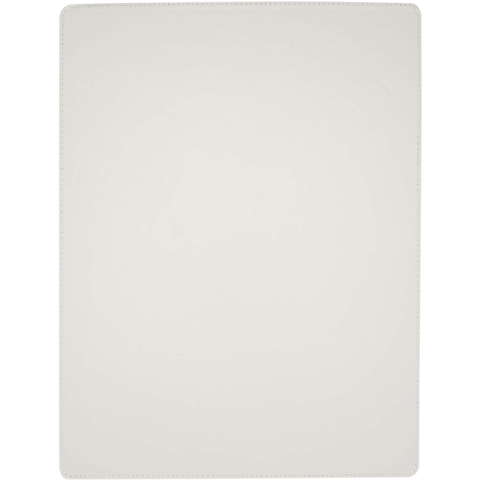 Clast A4 clipboard with magnetic closure and RCS recycled ballpoint pen (black ink)