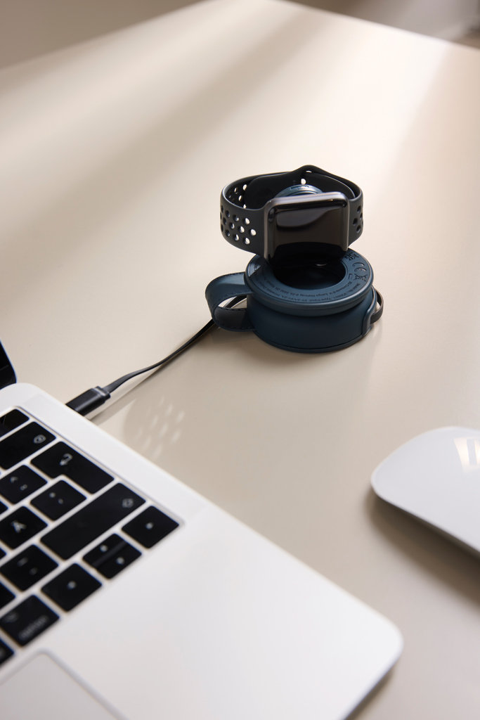 VINGA Baltimore RCS 2-in-1 Wireless 15W Travel Charger