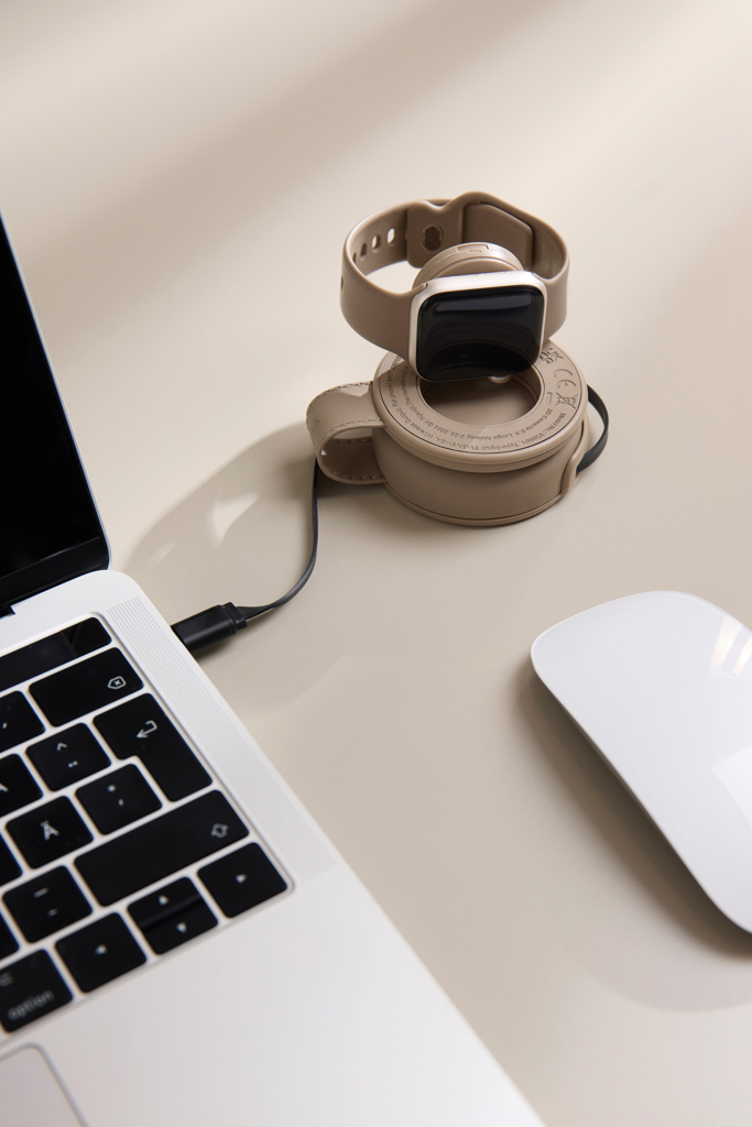 VINGA Baltimore RCS 2-in-1 Wireless 15W Travel Charger