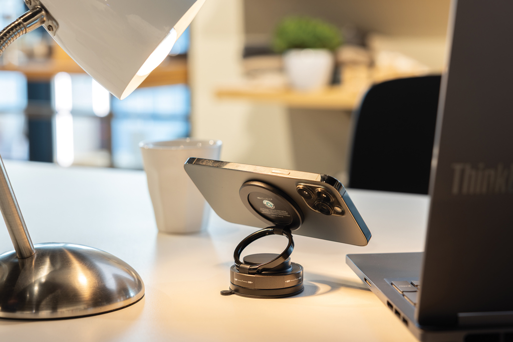 Terra 360 RCS recycled plastic universal phone holder