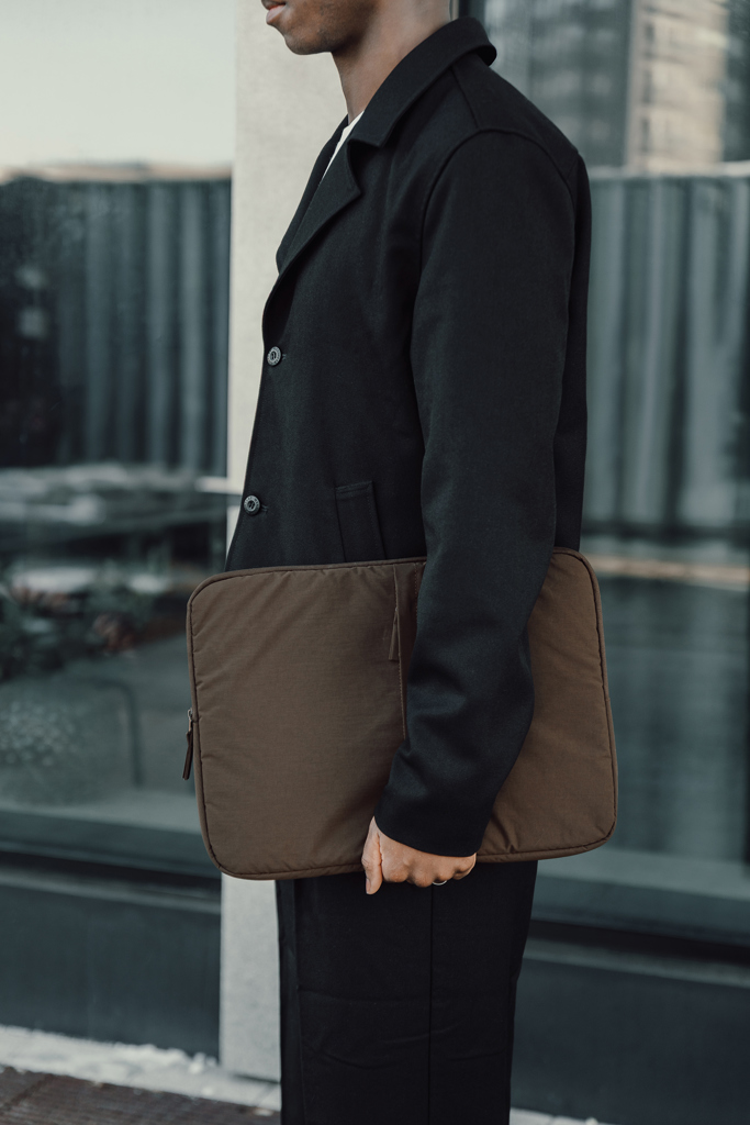 Funda portátil 15,6" KENTO URBAN RCS nailon reciclado