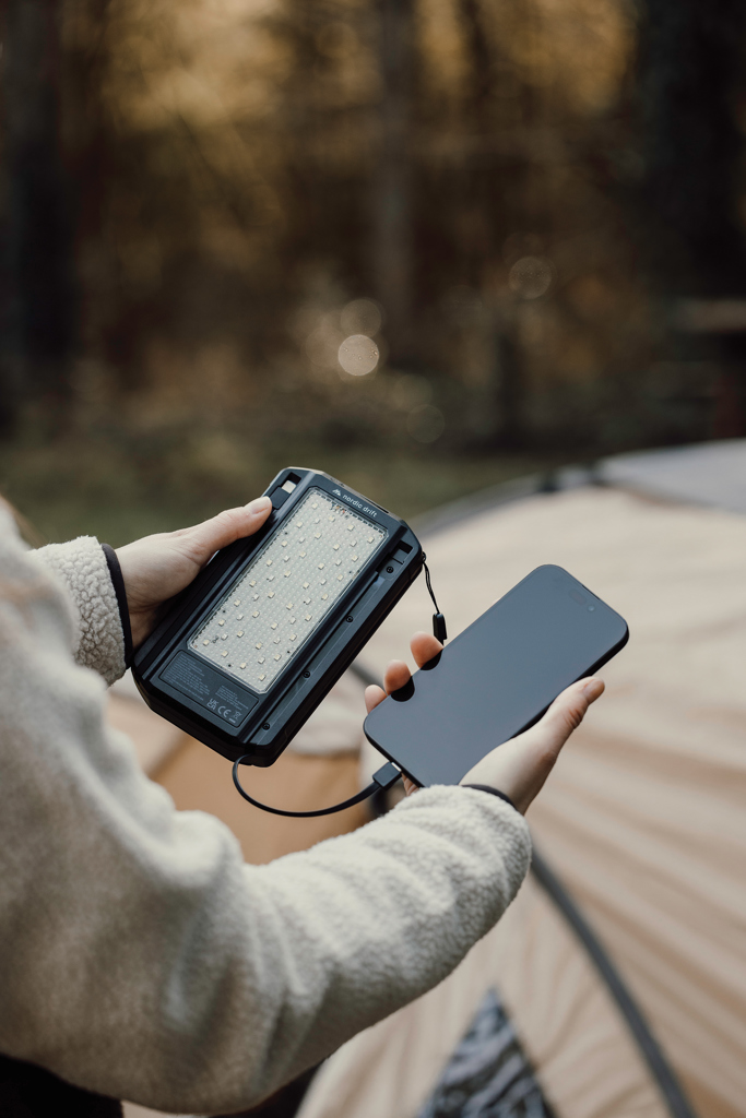 Powerbank solar 10.000 mAh Nordic Drift Titan con 3 paneles