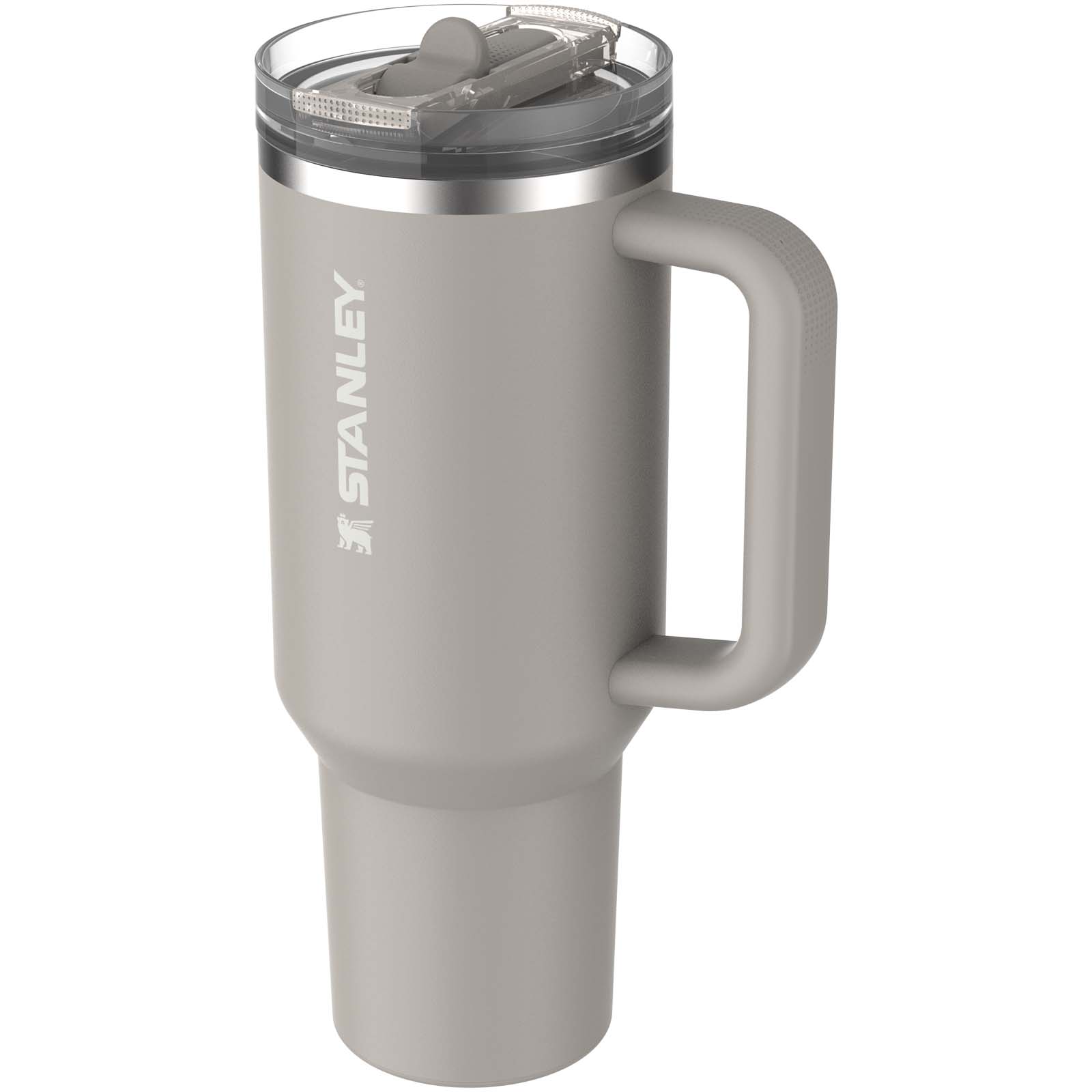 Vaso Stanley Quencher® ProTour 1180 ml de acero inoxidable reciclado aislado con pajita abatible