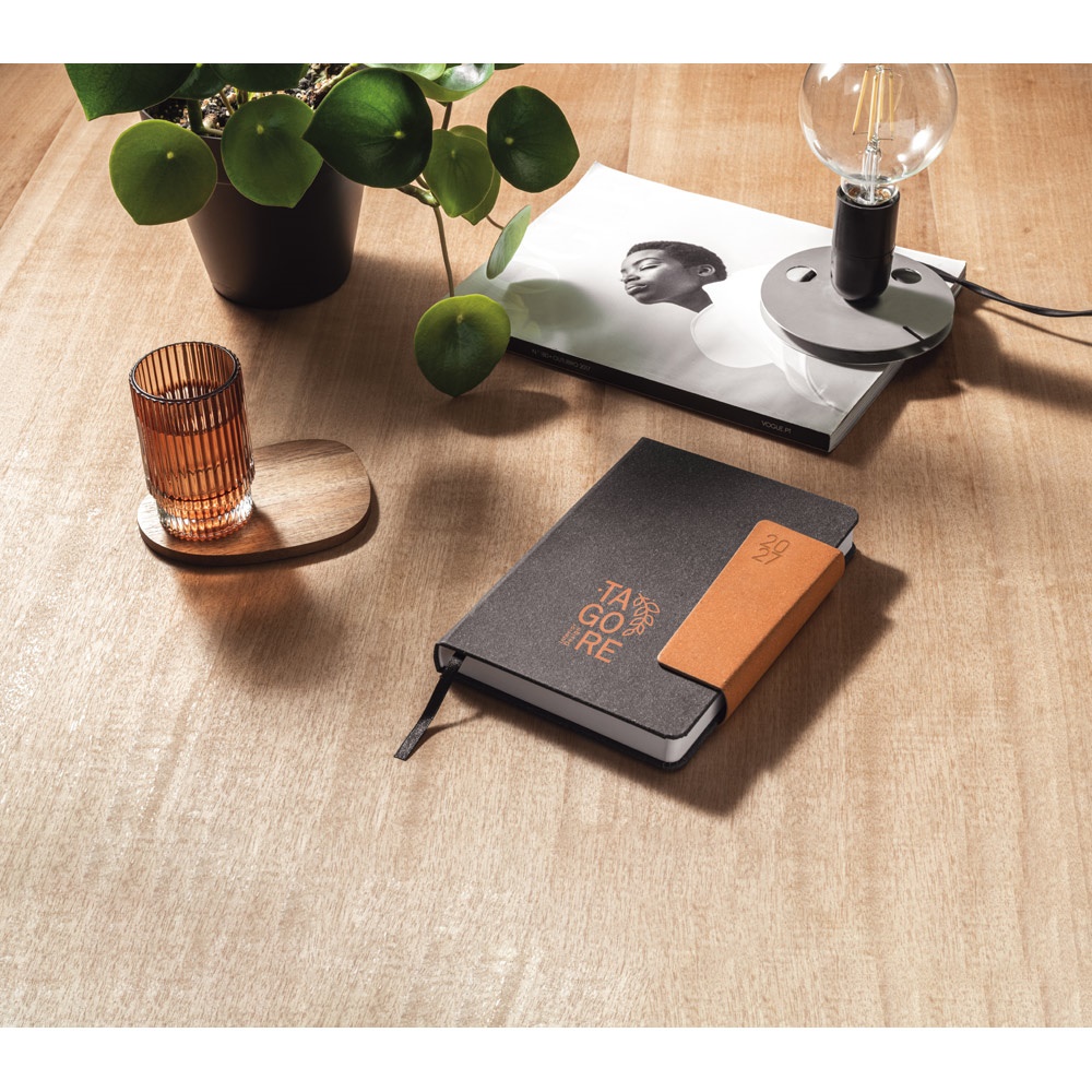 TAGORE A5. Agenda A5 en piel (58% reciclada)