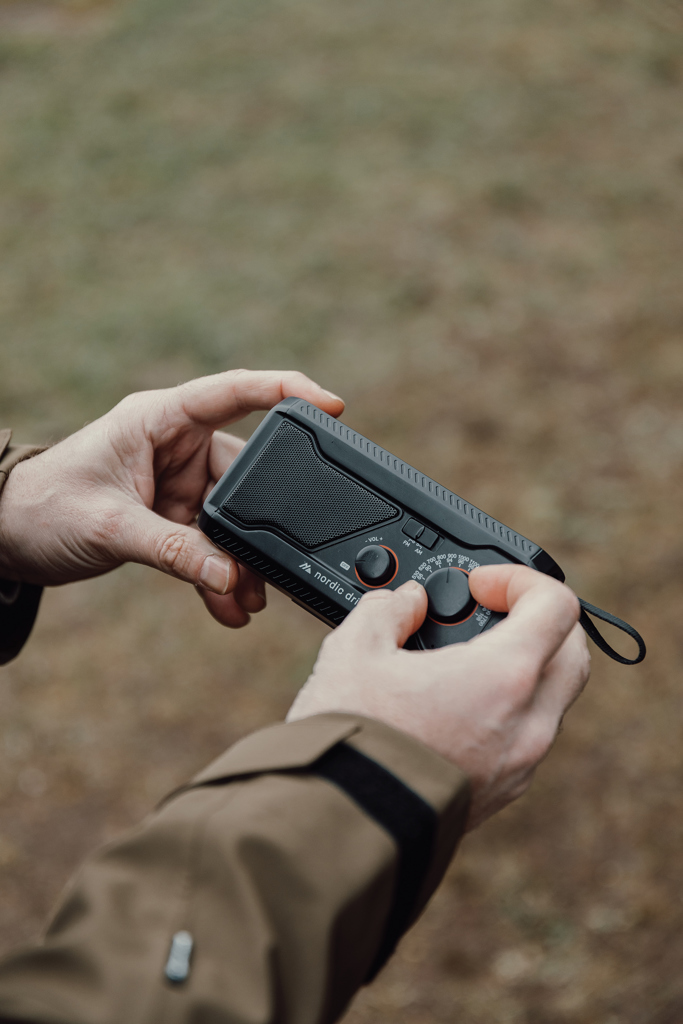 Radio multifuncional Nordic Drift Titan IPX4 de 4000 mAh