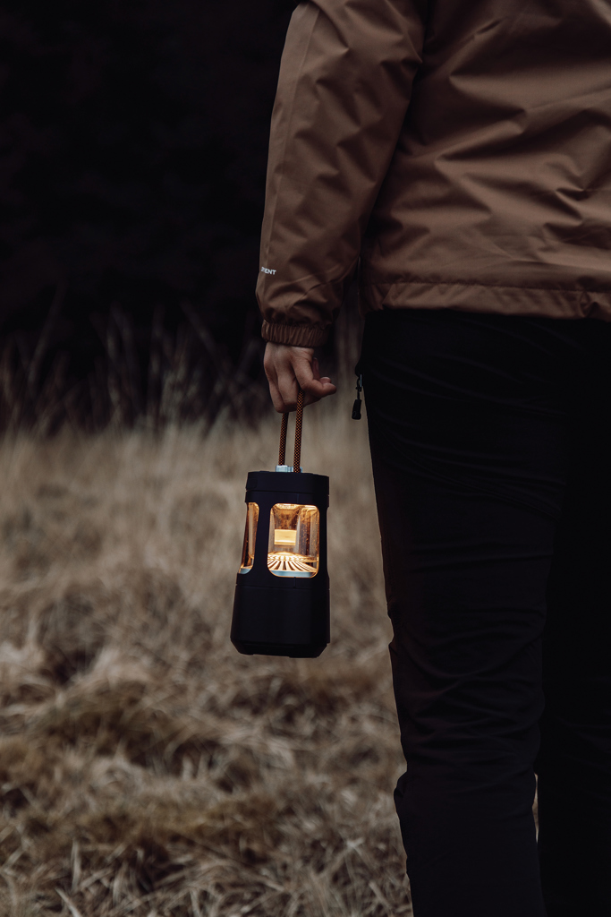 Linterna camping Nordic Drift Everest IPX4 con altavoz 10W