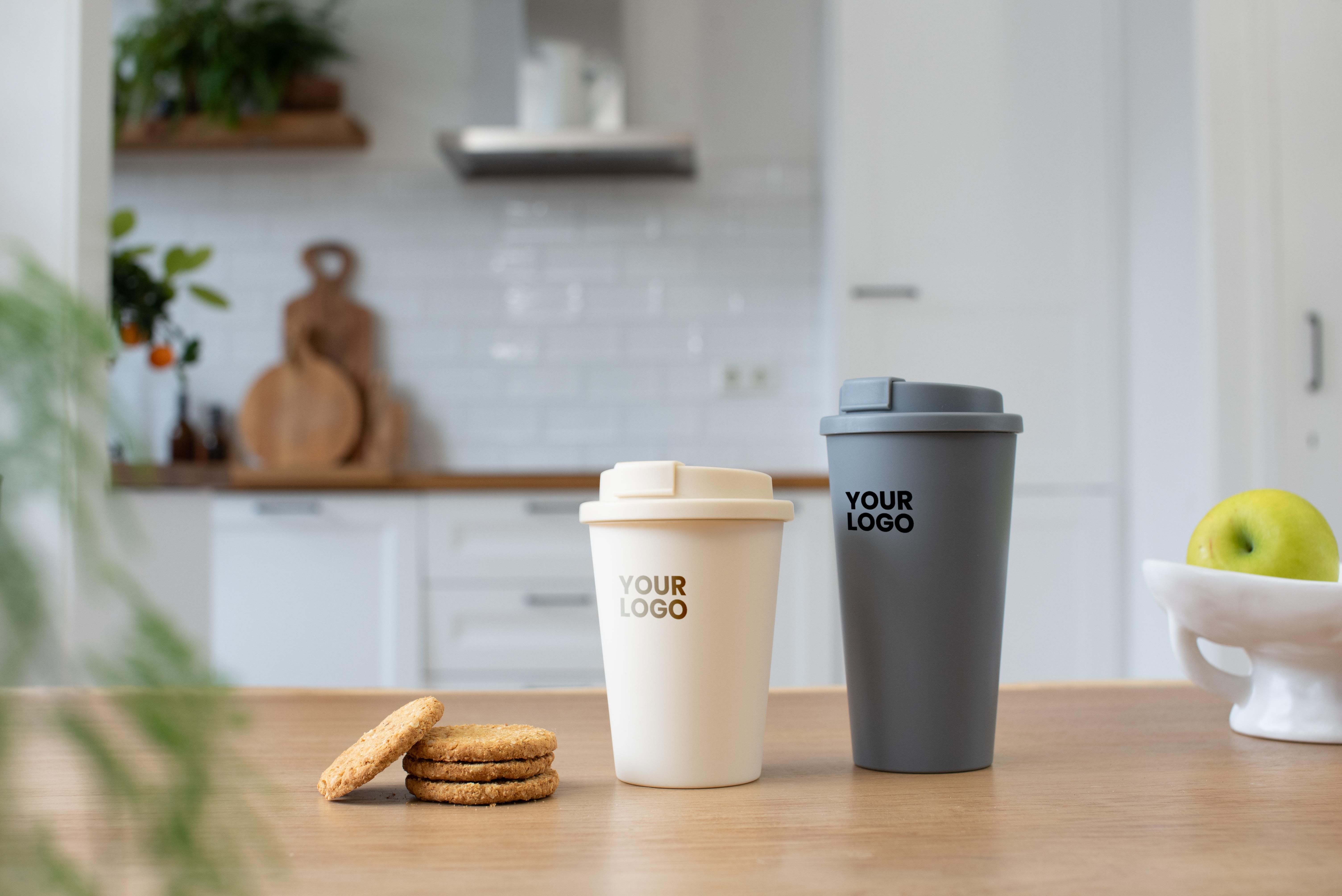 Double-walled mug Gabriela | 350 ml