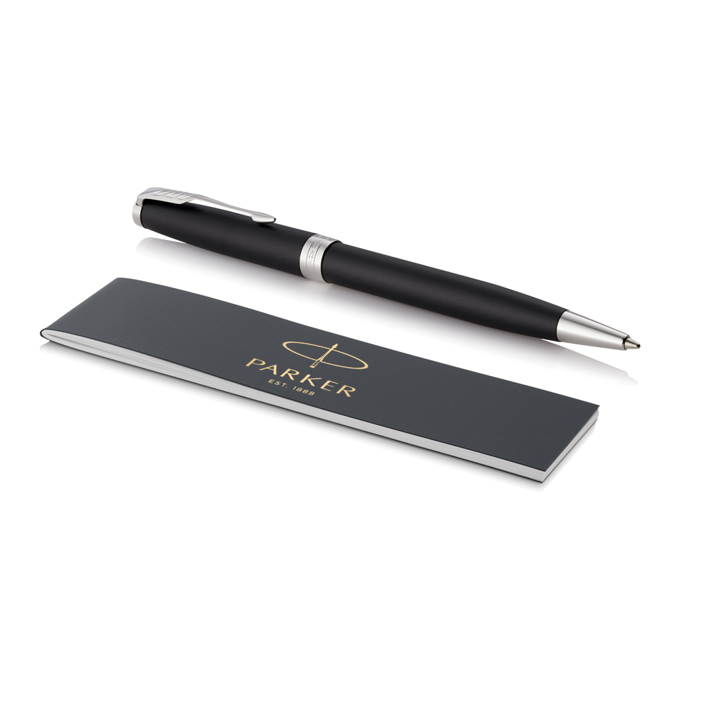 Bolígrafo Parker Sonnet, negro mate con acabados en paladio.
