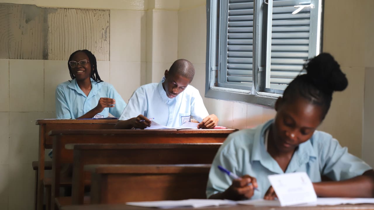 Imagen de archivo de estudiantes realizando las pruebas de selectividad, mes de junio. Foto: Periódico Ébano