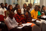 Imagen de archivo de varios jóvenes en el ICEF de Malabo durante el taller formación de formadores UNIPORT organizado por el PNUD.