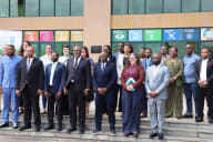 Foto de familia de los representantes del PNUD, ministerio de Medio Ambiente y Economía Azul, sociedad civil, y los técnicos de los diferentes departamentos ministeriales. Foto/ Periódico Ébano