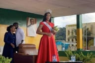 Teresa Isabel Mbomio Ada, es la Miss Guinea Ecuatorial 2026. Presenta su corona al pueblo de Evinayong. Foto Graciosa Mangue.
