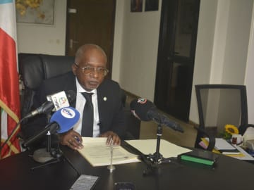 El Fiscal General durante la rueda de prensa