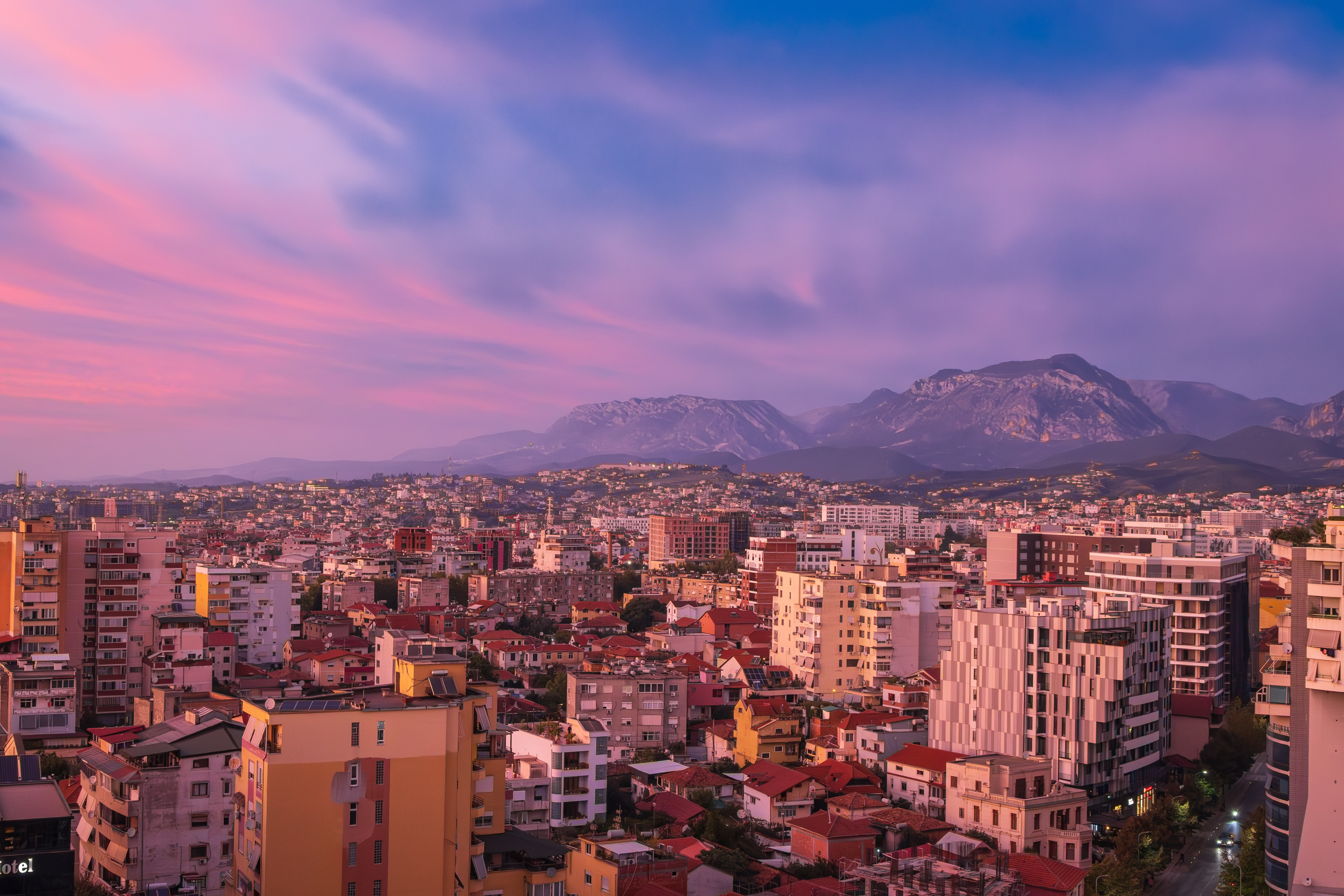 Explore colourful Tirana with your Global Guide