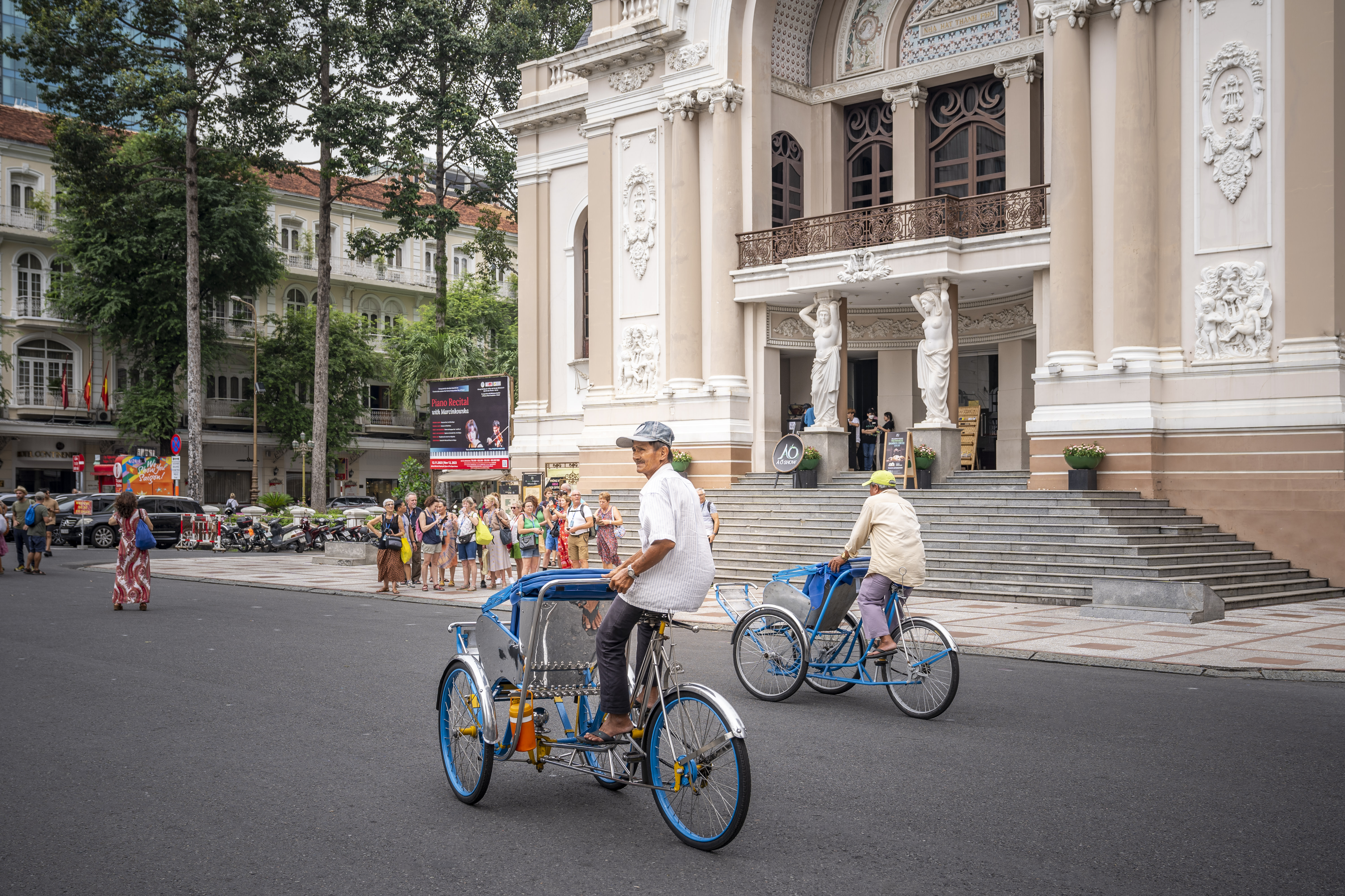 Cycle through the beautiful countryside around Hoi An