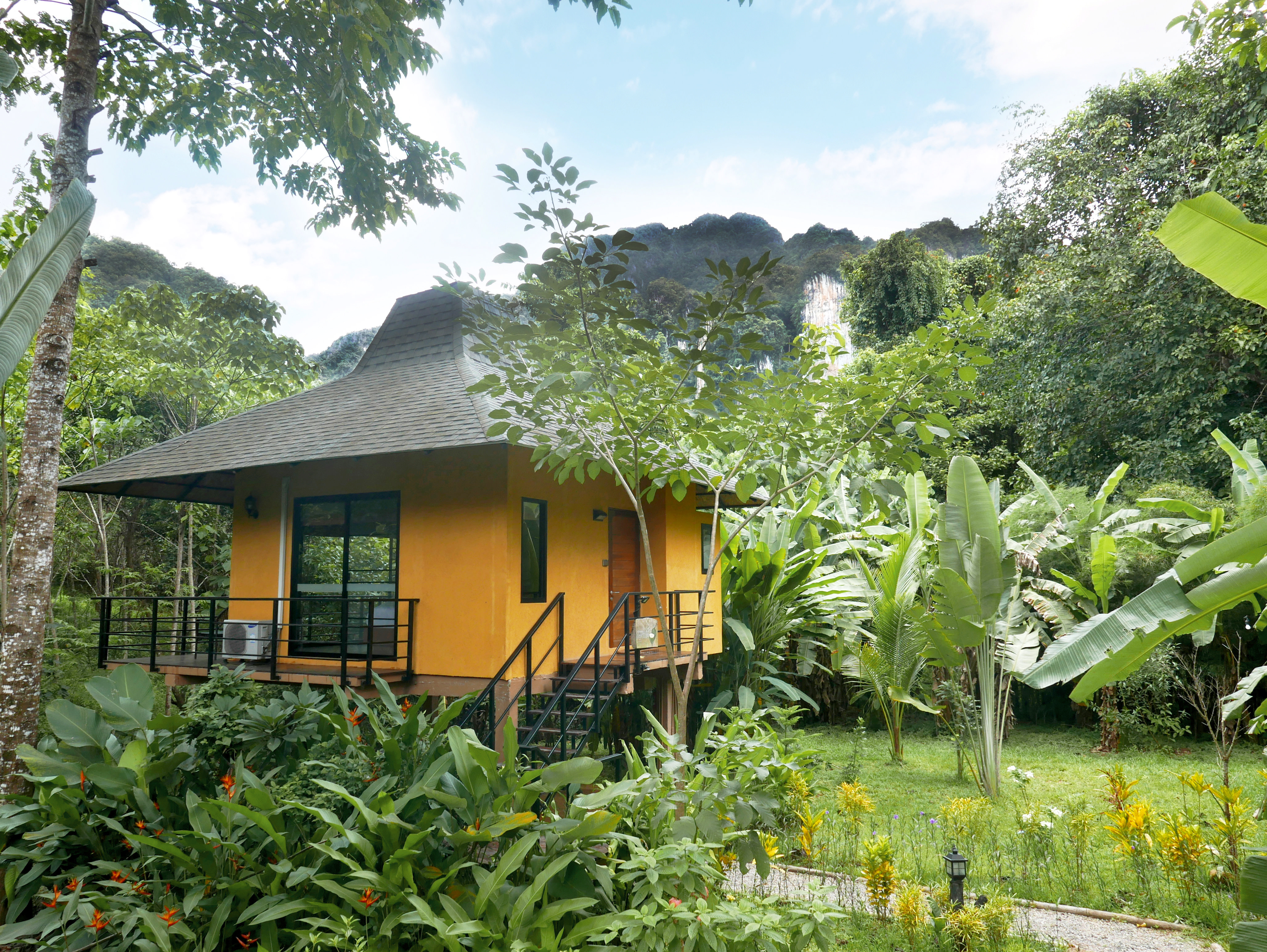 Twin Share Accommodation gallery image