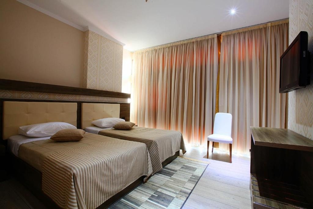Twin Share Accommodation gallery image