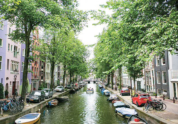 Tour in United Kingdom