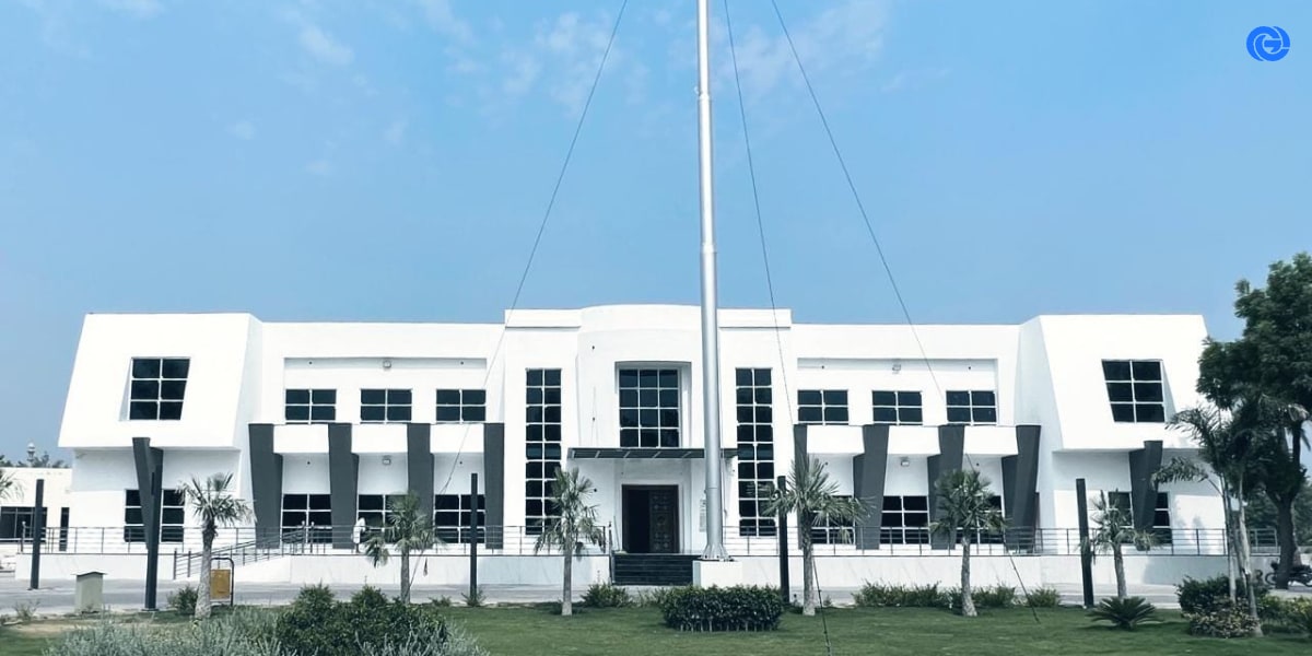 Picture of DG Khan Gymkhana Club by Rehan Baloch