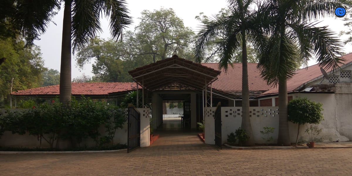 Picture of Yuvaraj Fatehsinhrao Gymkhana by Manindra Tiwari