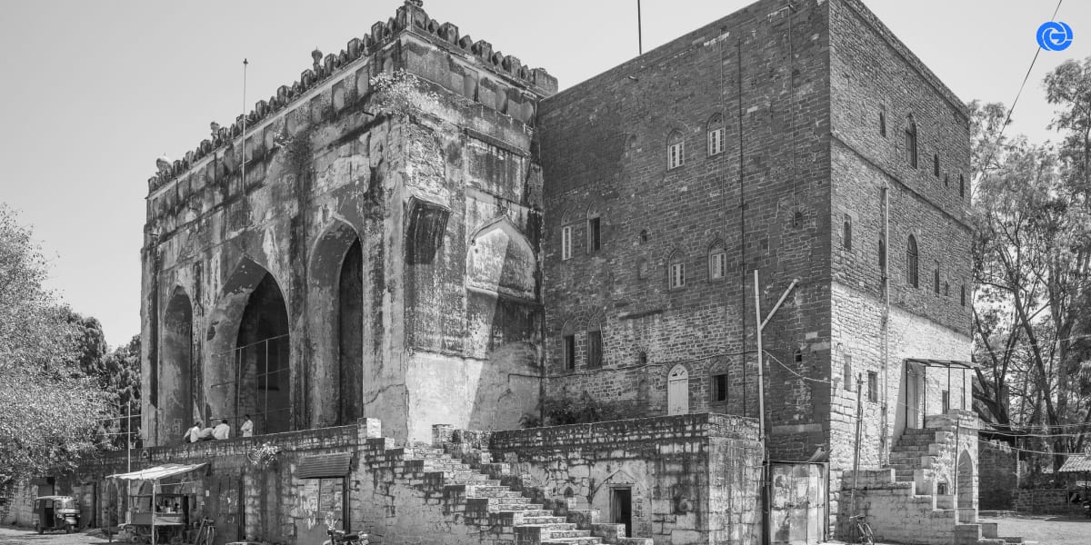 Picture of Bijapur Gymkhana Club by John Falconer