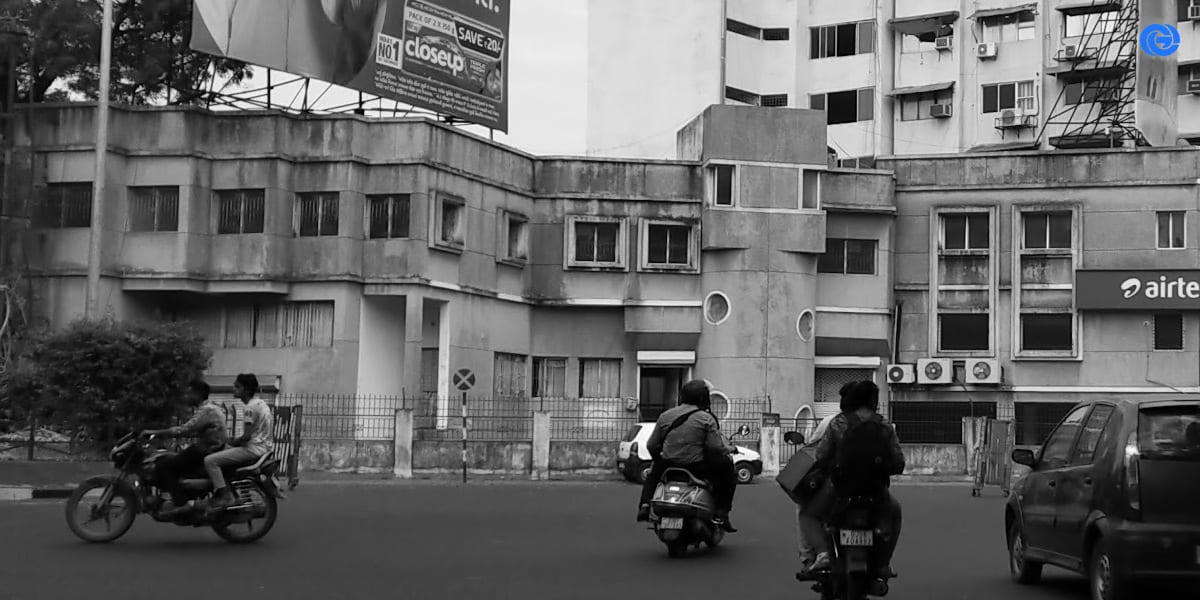 Picture of Union Gymkhana, Baroda by Moris Menezes