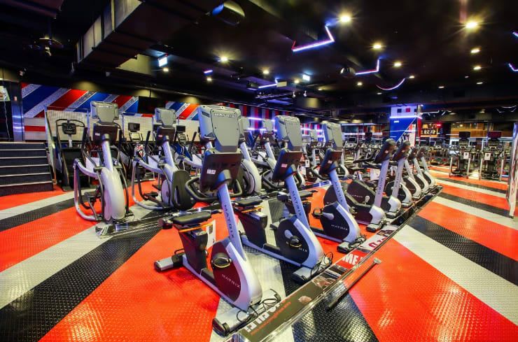 World Gym 高雄中華店