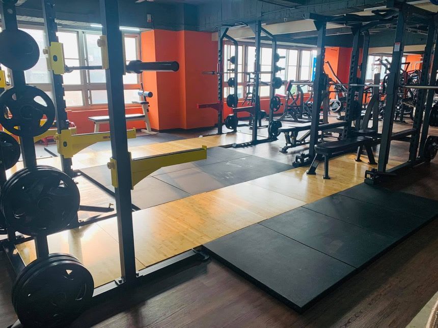 力邁斯健身運動廣場