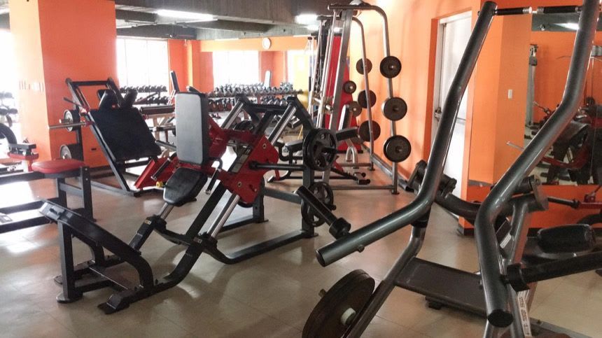 力邁斯健身運動廣場