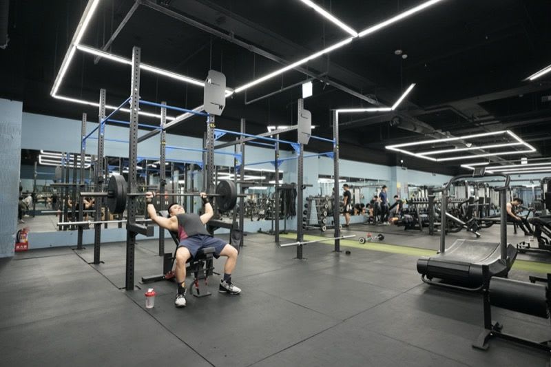 超核心健身中心 內湖成功館