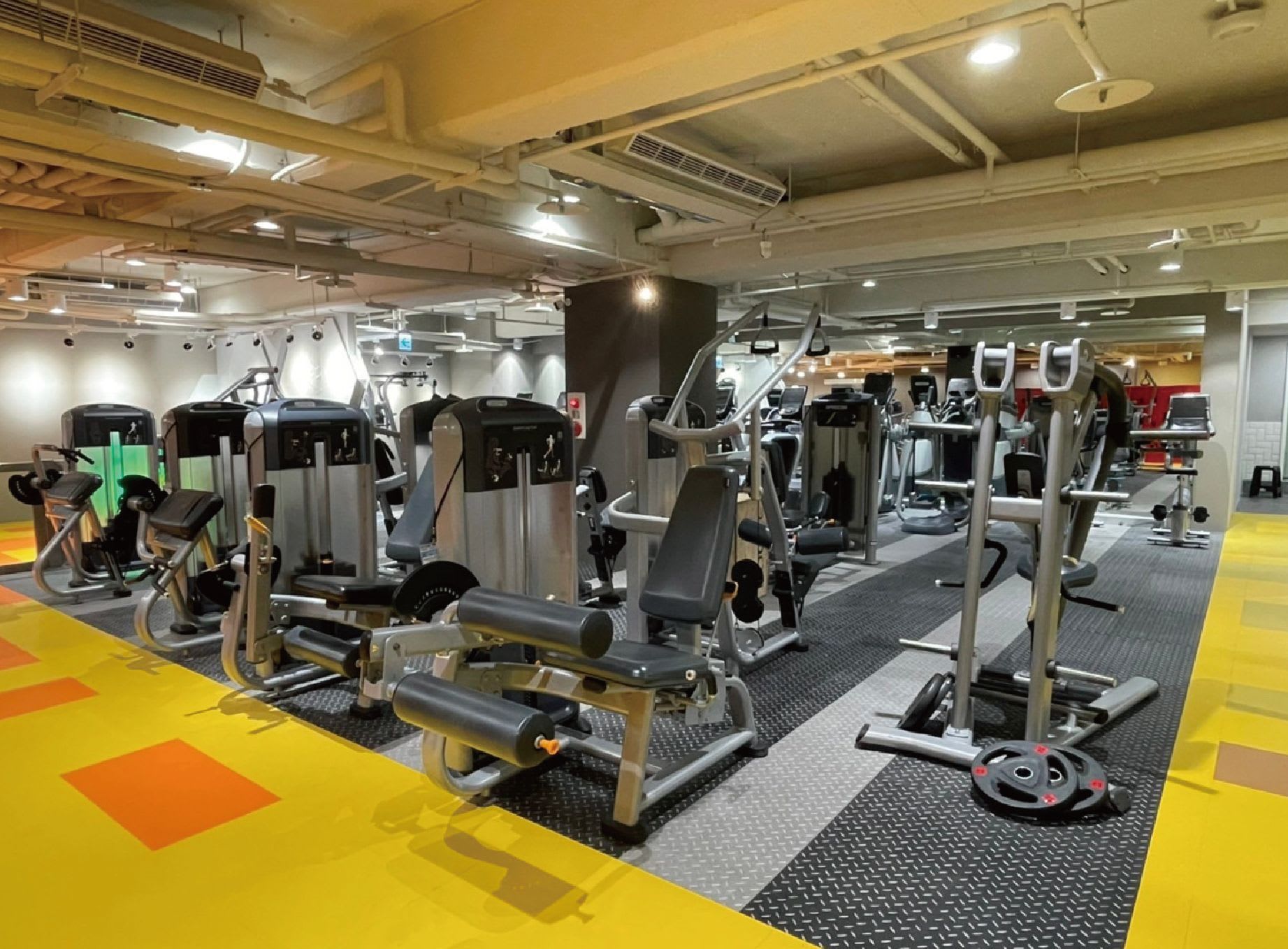 B Gym 24小時健身俱樂部大坪林旗艦店