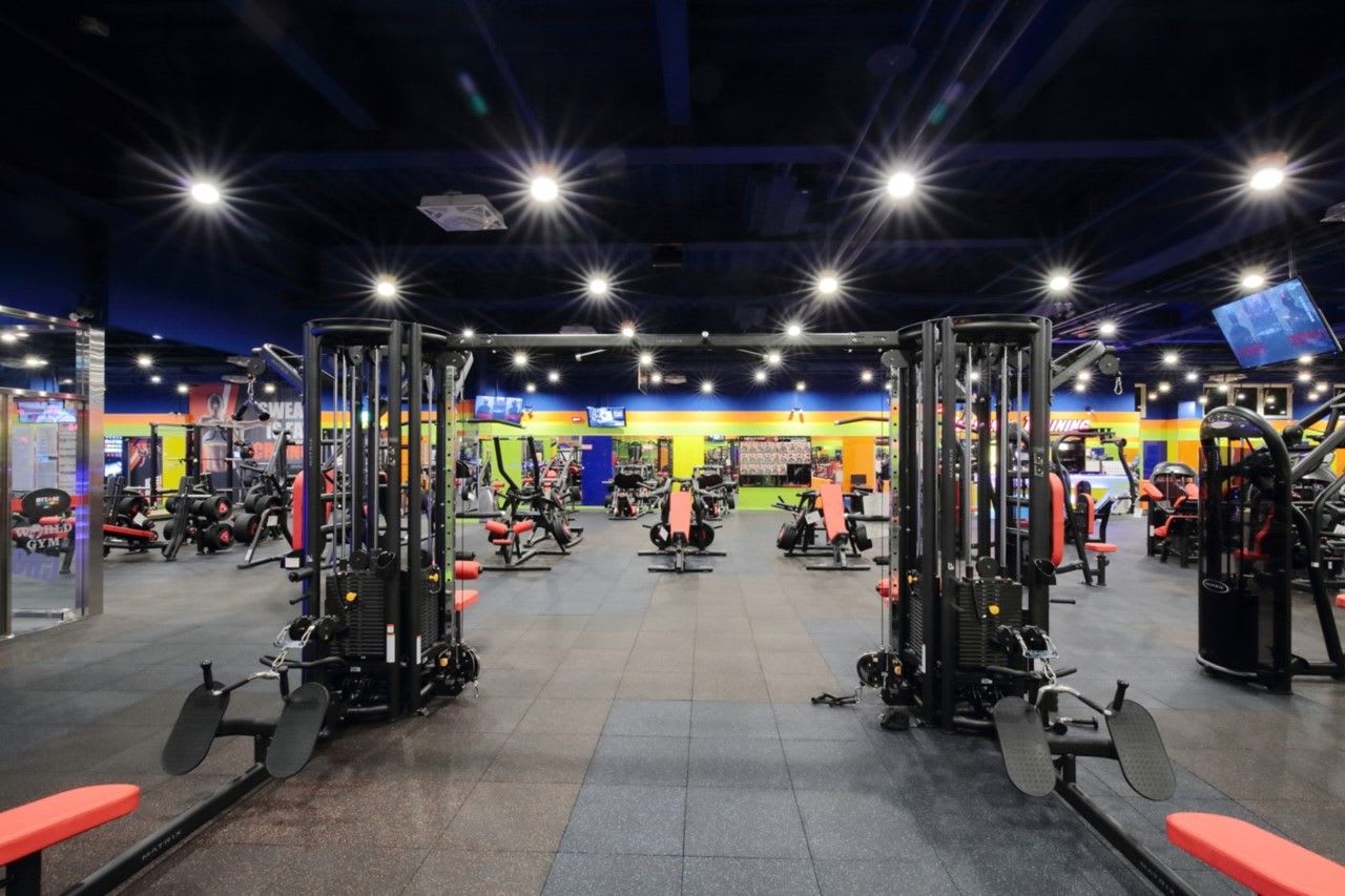 World Gym 苗栗苑裡店