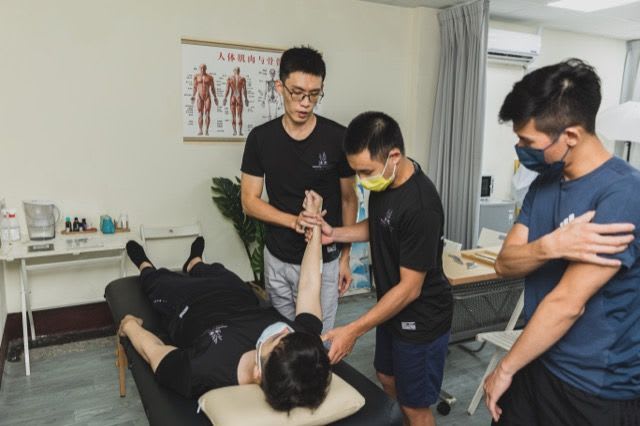 馬丁（馬師傅） | 自由運動按摩師