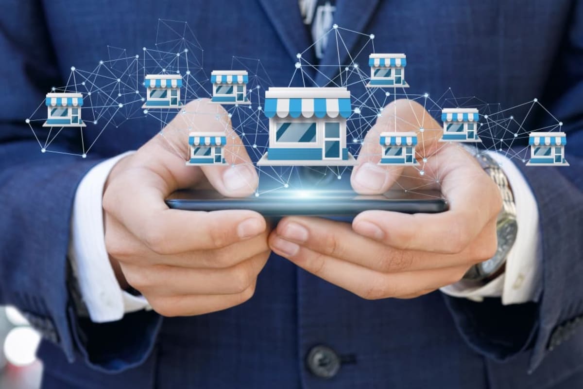 Franchising vs. Starting a Business from Scratch, Which is Best for You?