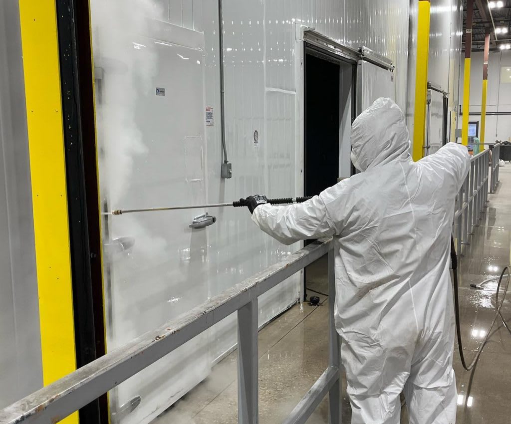 warehouse-cleaning