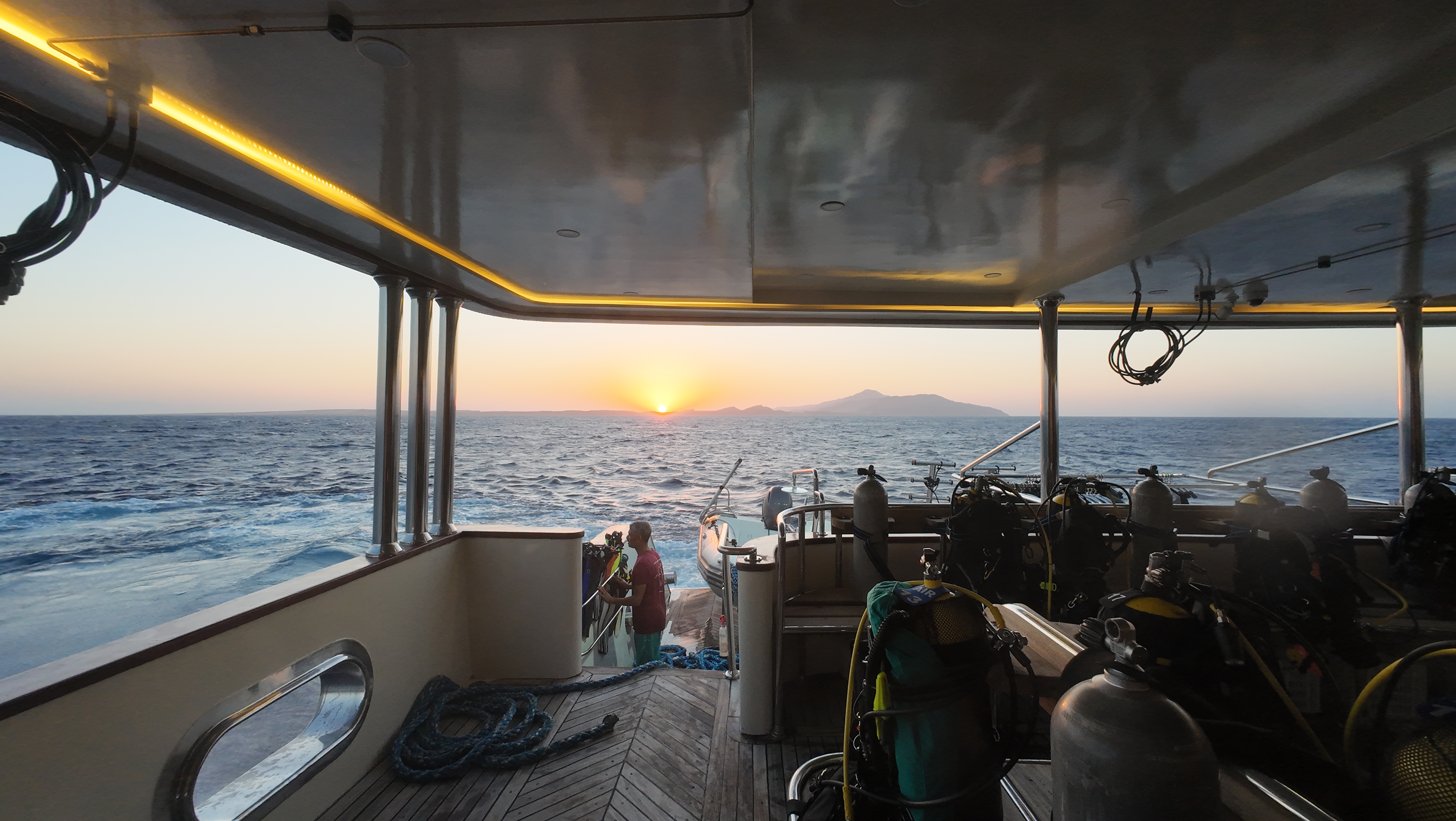 Reef diving